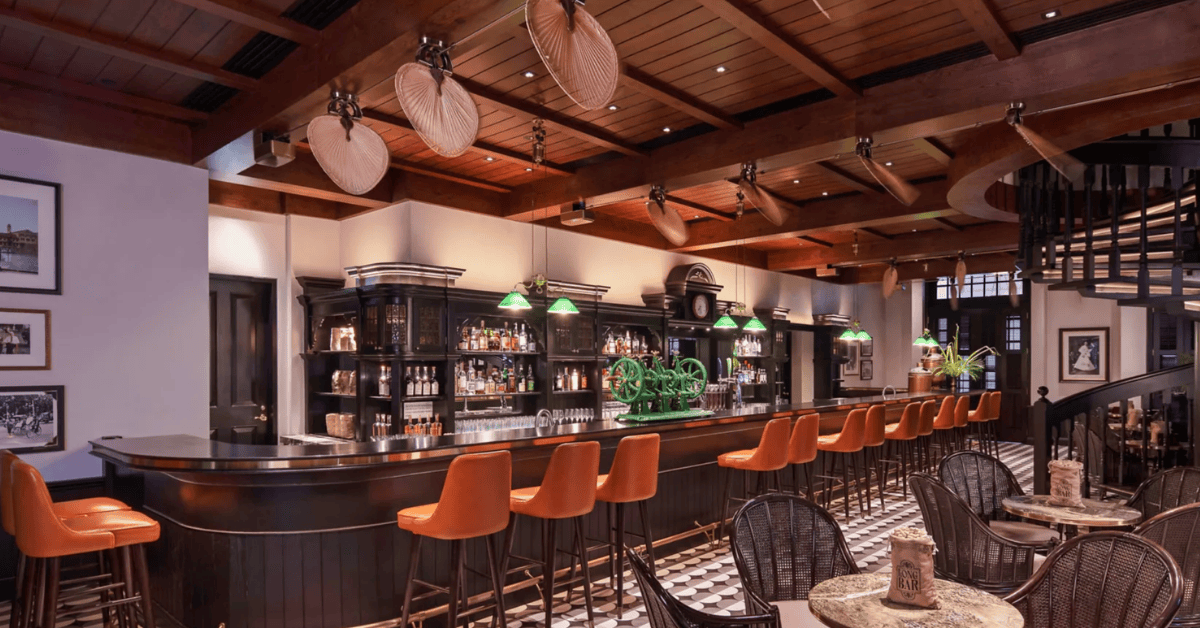 Long Bar in the Raffles Hotel Singapore