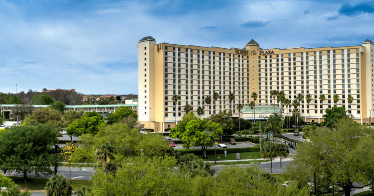 Rosen Plaza Orlando with Skybridge to Orange County Convention Center