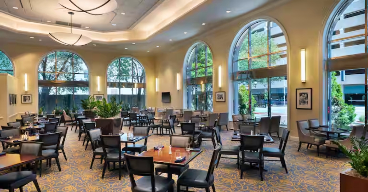 Hilton Indianapolis Hotel and Suites